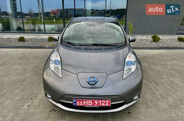 Хетчбек Nissan Leaf 2014 в 