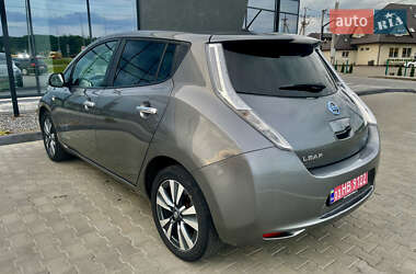 Хетчбек Nissan Leaf 2014 в 
