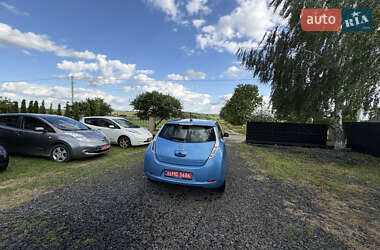 Хетчбек Nissan Leaf 2013 в 