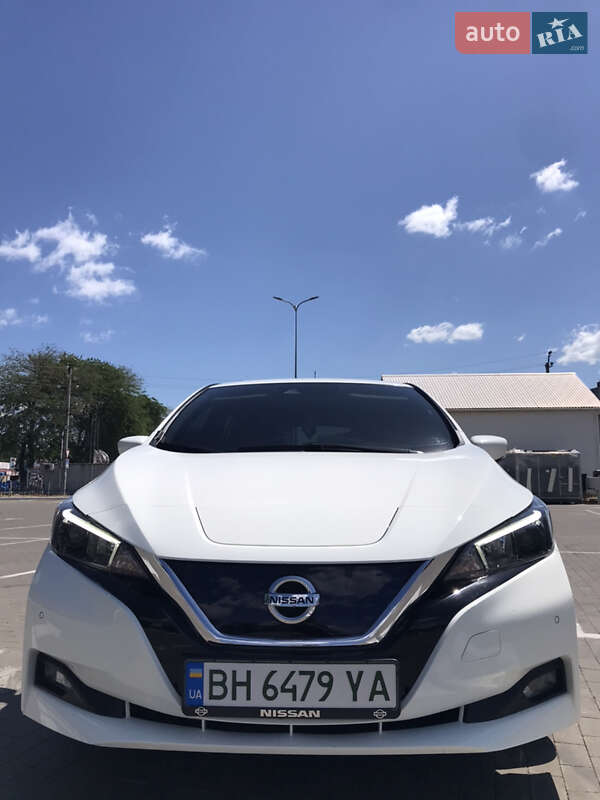 Хэтчбек Nissan Leaf 2020 в Одессе