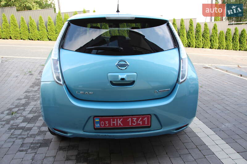 Хетчбек Nissan Leaf 2016 в Чернівцях