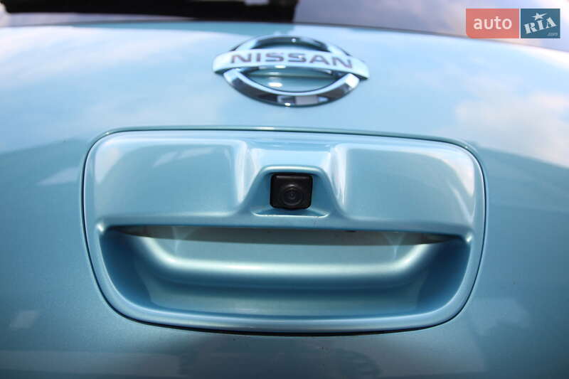 Хетчбек Nissan Leaf 2016 в Чернівцях