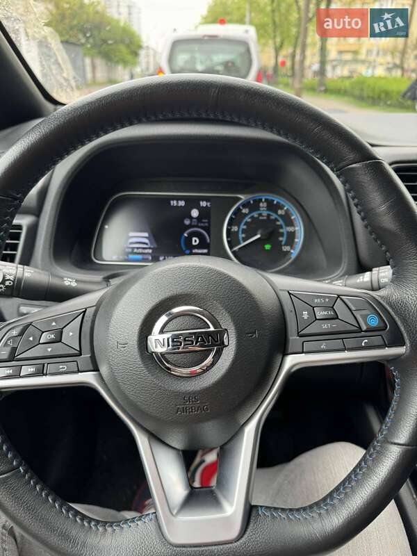Хэтчбек Nissan Leaf 2018 в Киеве фото 10 Хэтчбек Nissan Leaf 2018 в Киеве