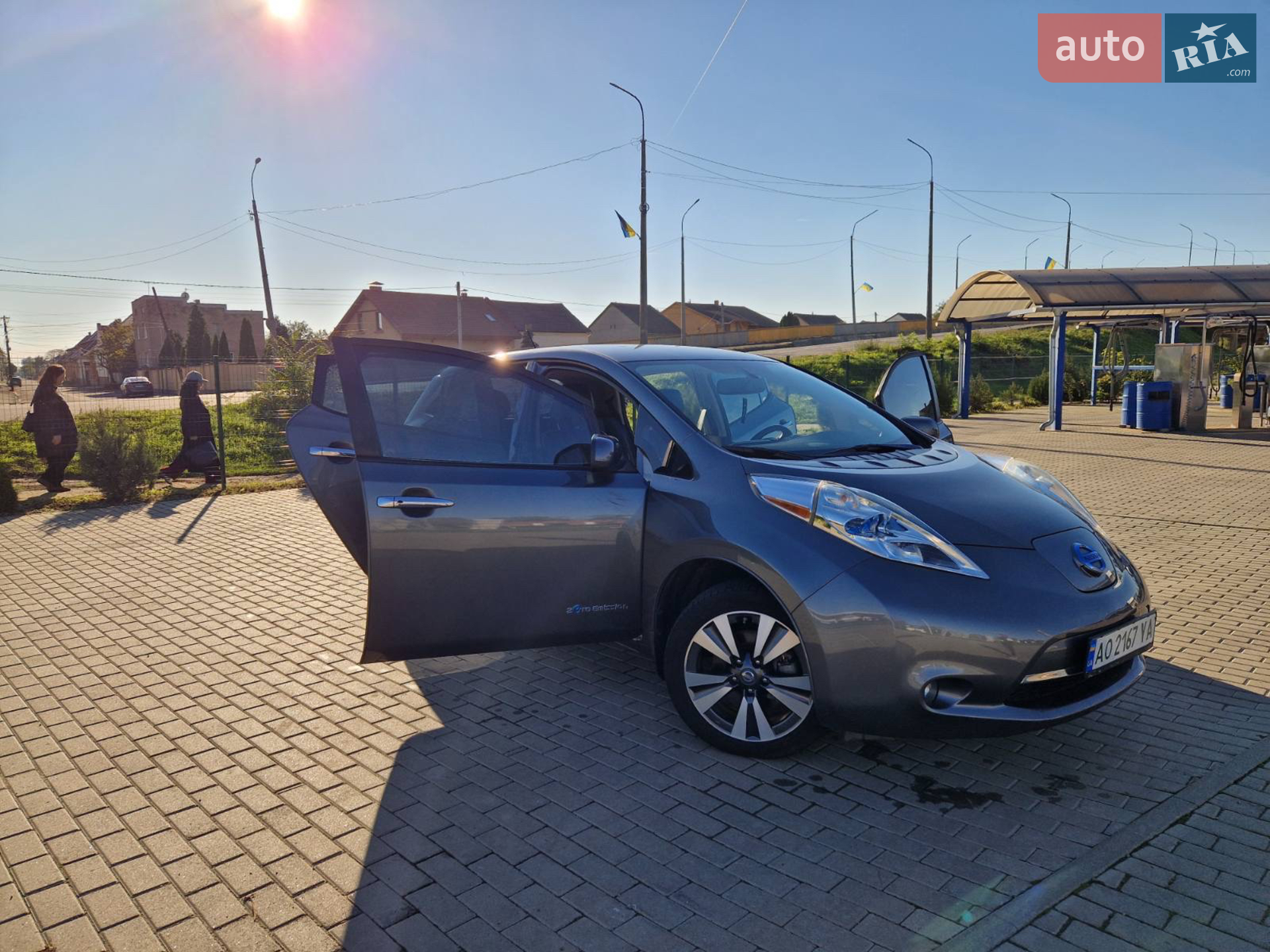 2017 Nissan Leaf - мініатюра 11