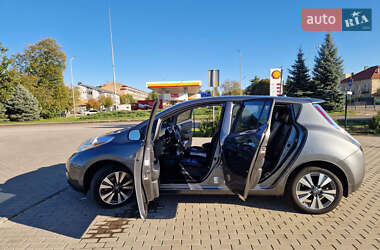 Хэтчбек Nissan Leaf 2017 в Мукачево
