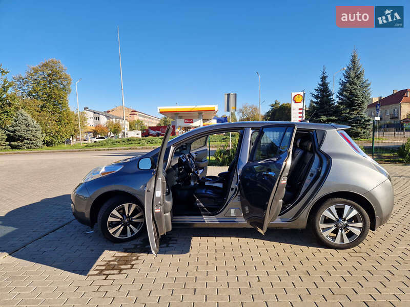 Хэтчбек Nissan Leaf 2017 в Мукачево