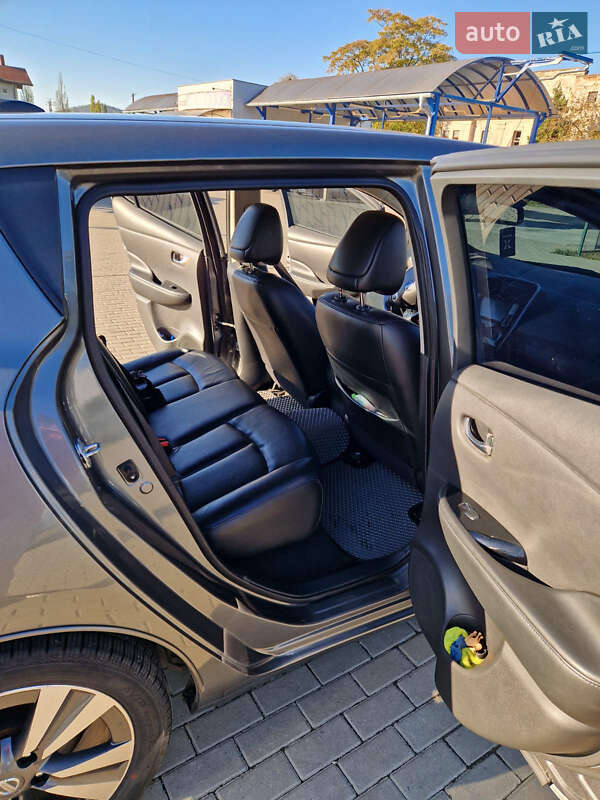 Хэтчбек Nissan Leaf 2017 в Мукачево