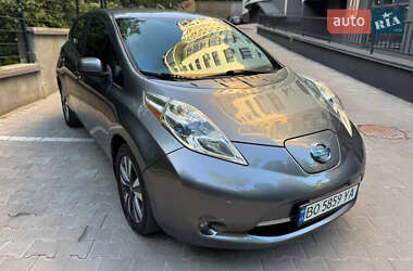 Хетчбек Nissan Leaf 2014 в 