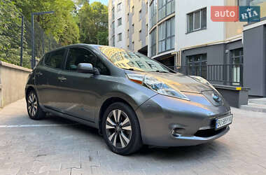 Хетчбек Nissan Leaf 2014 в 