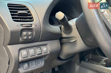 Хетчбек Nissan Leaf 2014 в 