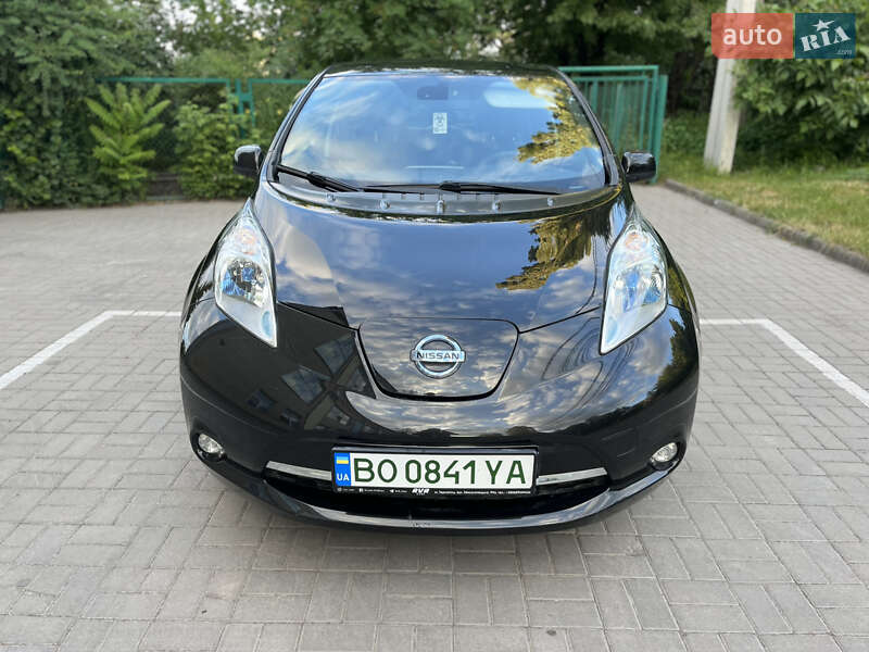 Хэтчбек Nissan Leaf 2013 в Виннице