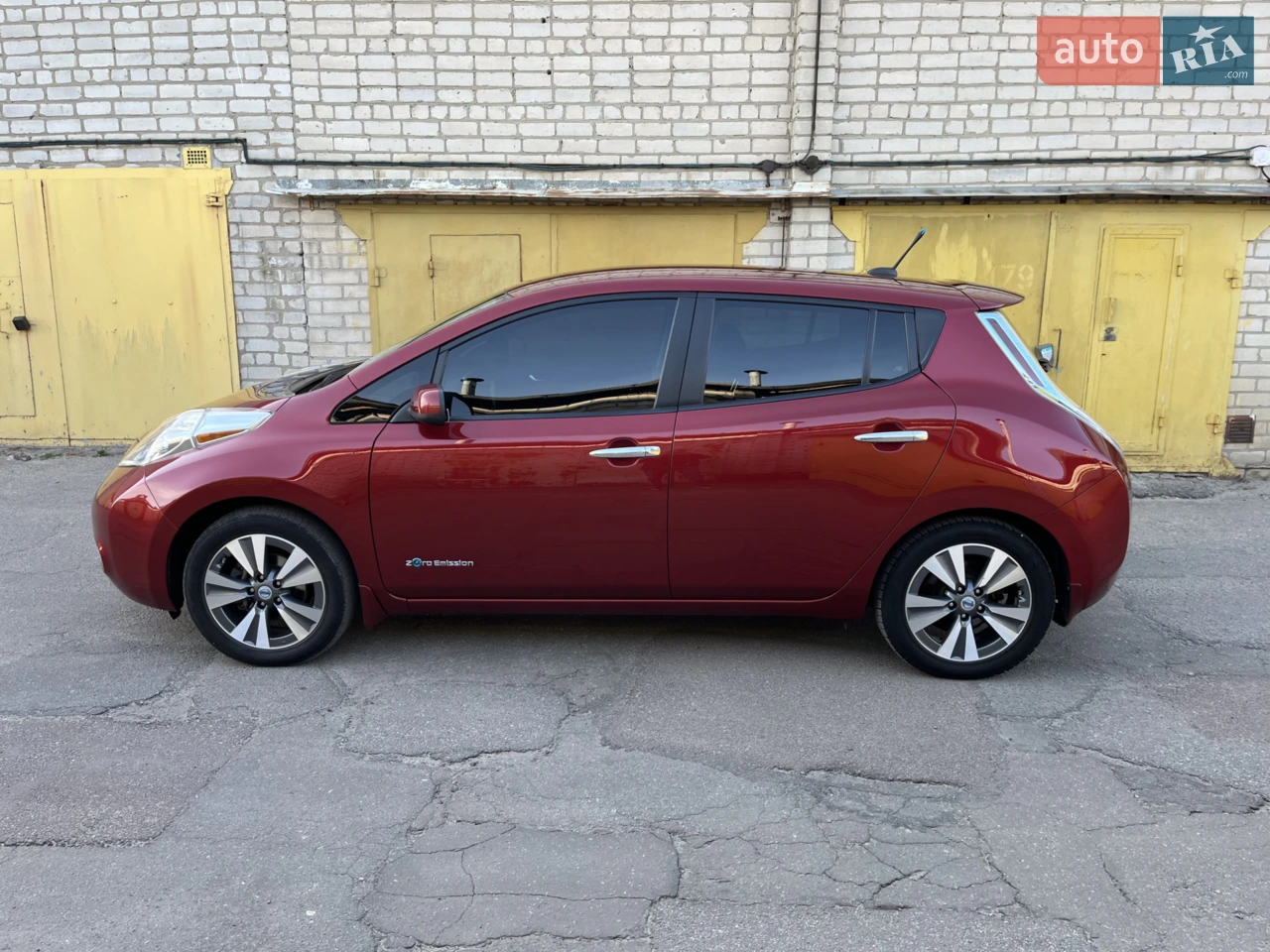 2013 Nissan Leaf - мініатюра 15