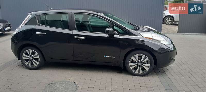 Хетчбек Nissan Leaf 2016 в Калуші