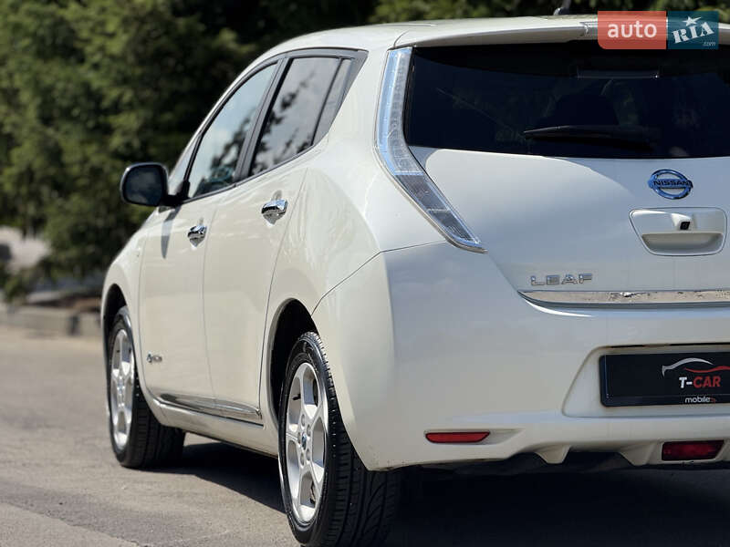 Хетчбек Nissan Leaf 2014 в Тернополі