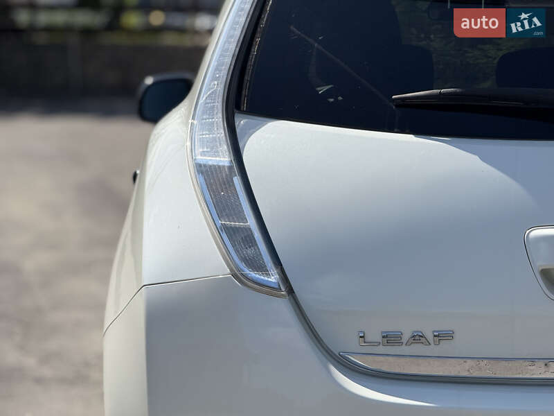 Хетчбек Nissan Leaf 2014 в Тернополі