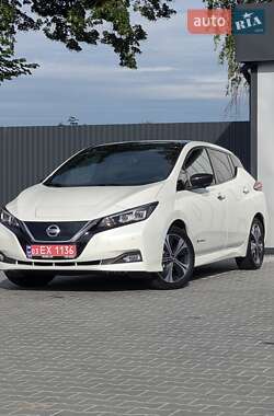 Хетчбек Nissan Leaf 2018 в Володимирі