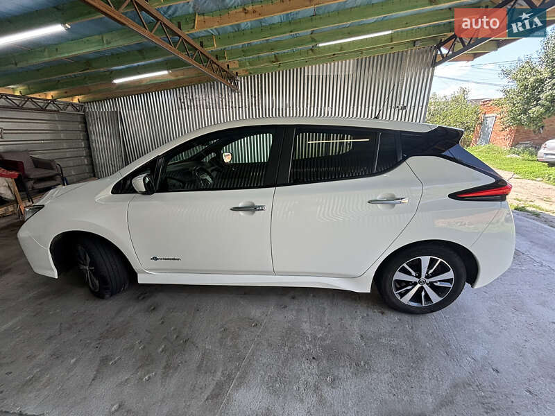 Хетчбек Nissan Leaf 2019 в Кобеляках