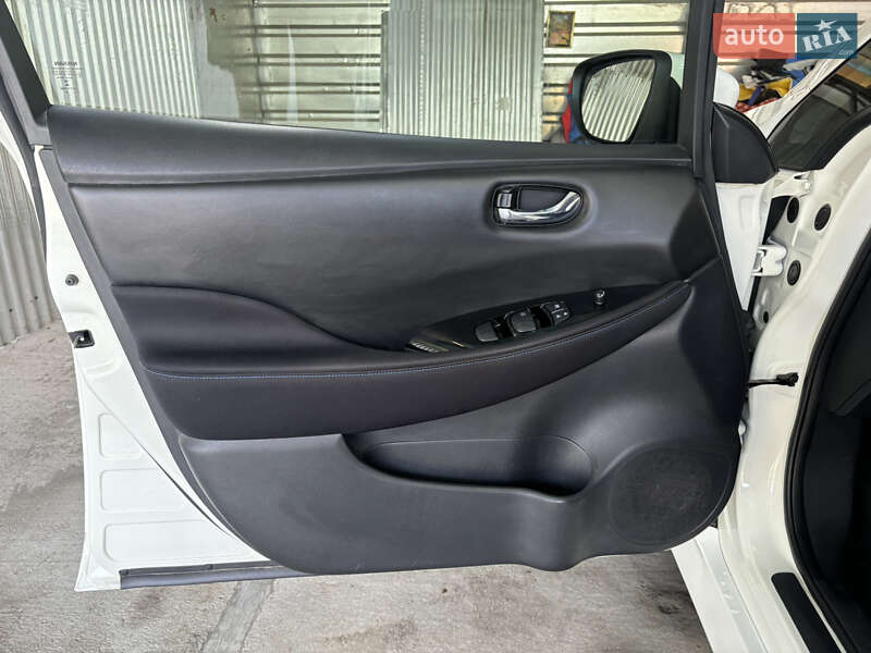 Хетчбек Nissan Leaf 2019 в Кобеляках