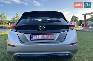 Хетчбек Nissan Leaf 2020 в 
