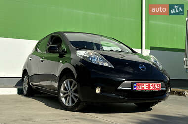 Хэтчбек Nissan Leaf 2011 в Александрие