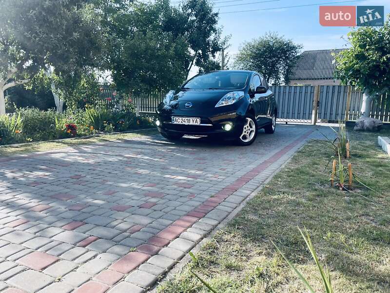 Хетчбек Nissan Leaf 2012 в Любомлі