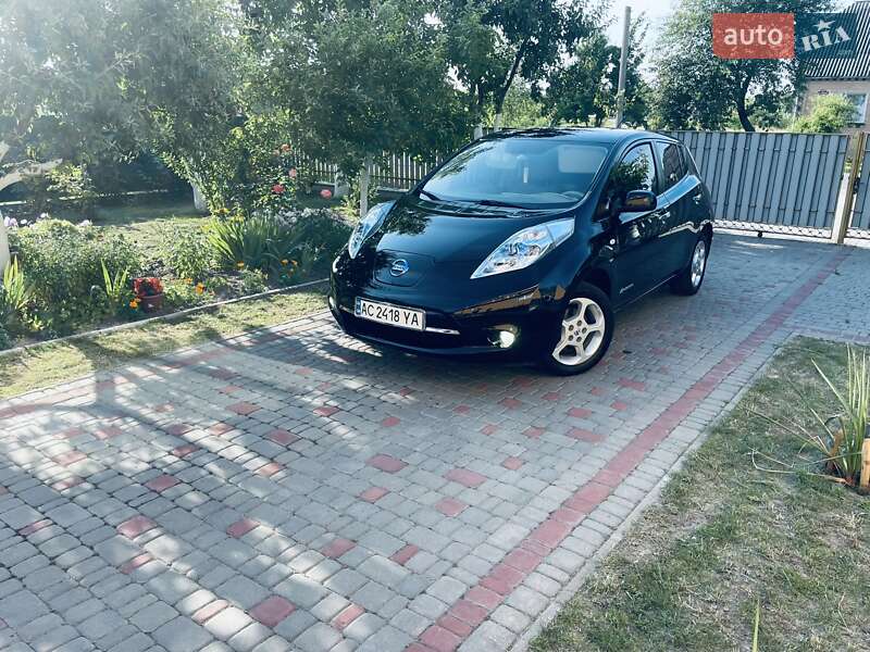 Хетчбек Nissan Leaf 2012 в Любомлі