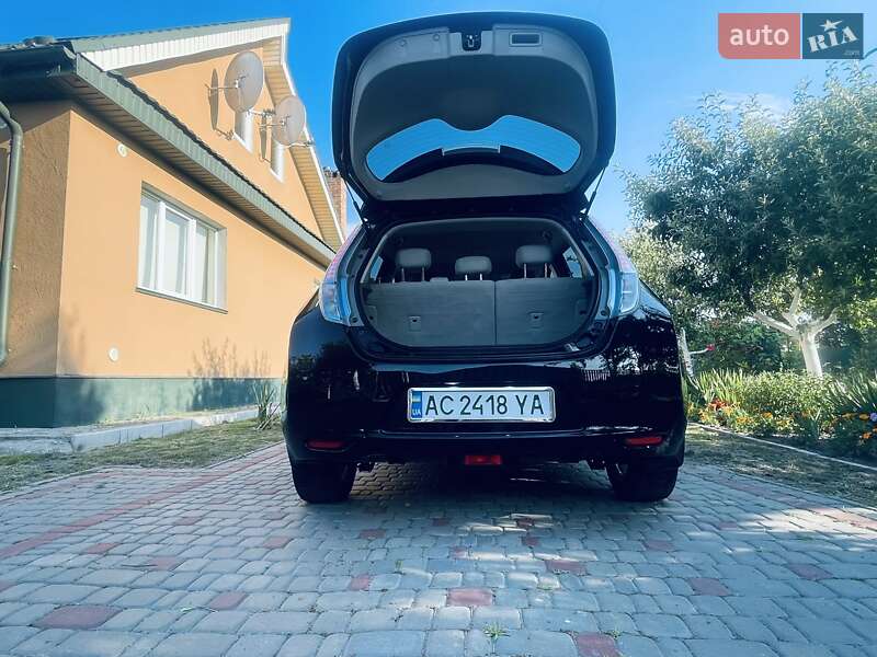 Хетчбек Nissan Leaf 2012 в Любомлі