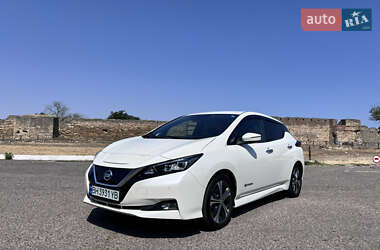 Хэтчбек Nissan Leaf 2017 в Одессе