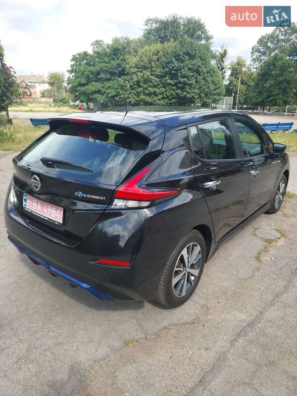 Хэтчбек Nissan Leaf 2022 в Виннице