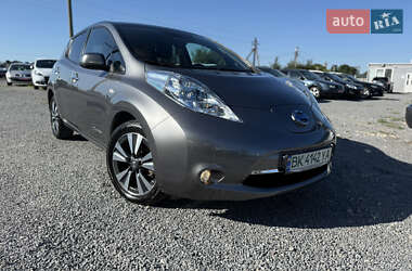 Хетчбек Nissan Leaf 2016 в Рівному