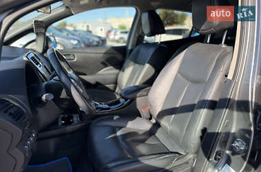 Хетчбек Nissan Leaf 2016 в 