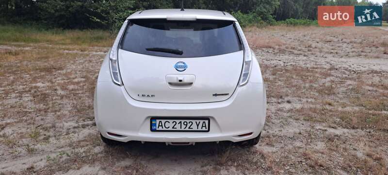 Хэтчбек Nissan Leaf 2017 в Любомле
