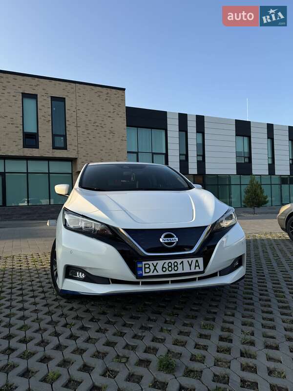 Хетчбек Nissan Leaf 2021 в Хмельницькому