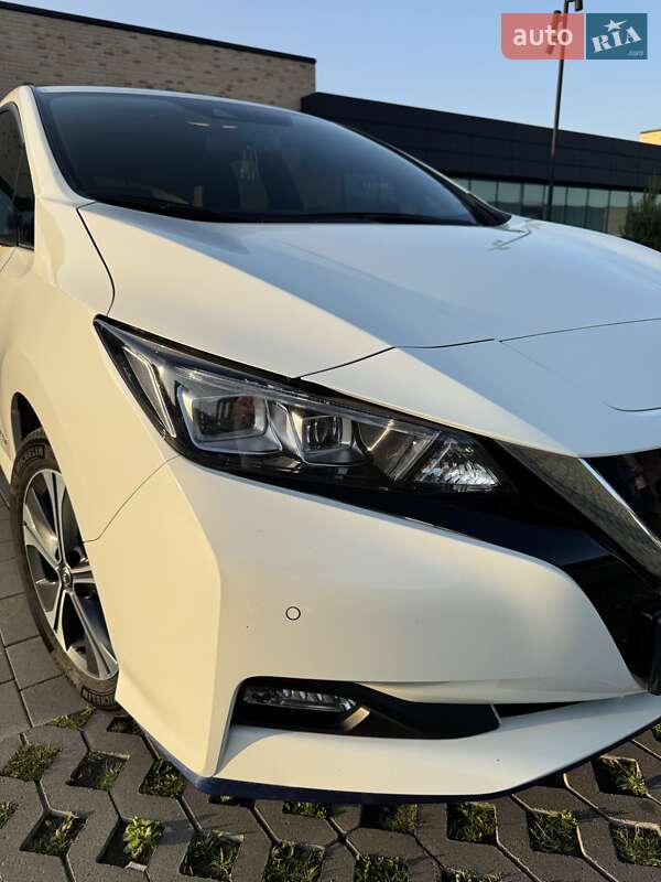 Хетчбек Nissan Leaf 2021 в Хмельницькому