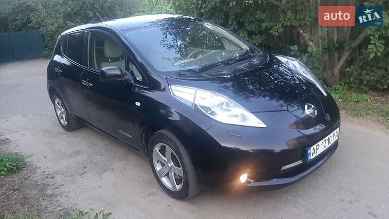 Хетчбек Nissan Leaf 2012 в Дніпрі