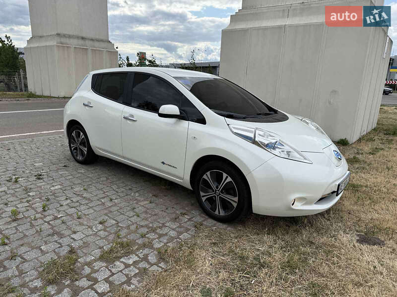 Nissan Leaf 2015
