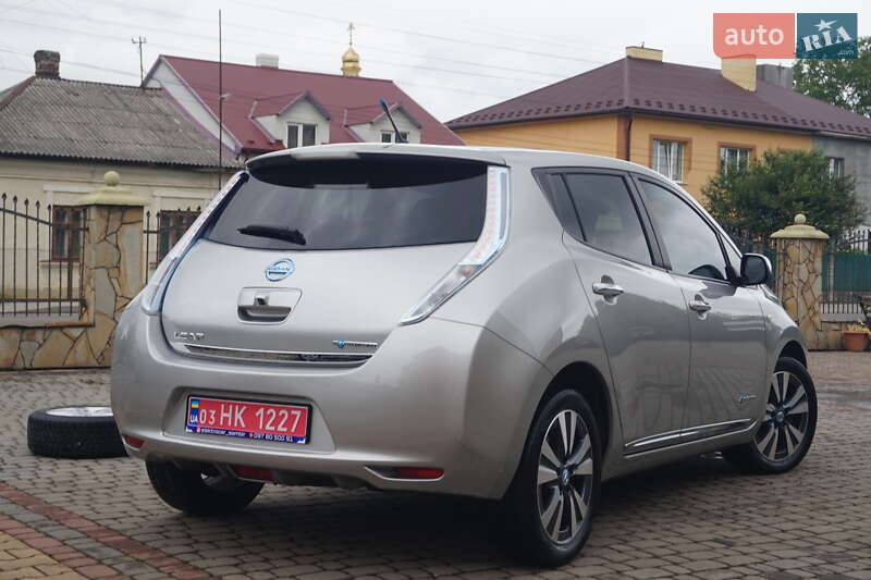 Хетчбек Nissan Leaf 2014 в Самборі