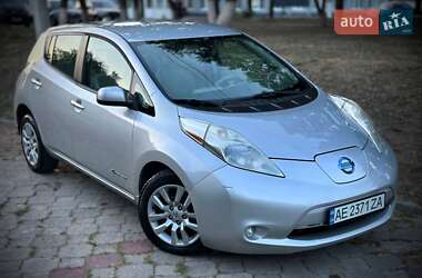Хэтчбек Nissan Leaf 2013 в Днепре