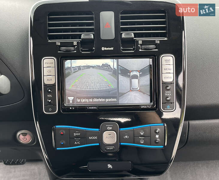 Хэтчбек Nissan Leaf 2015 в Ровно
