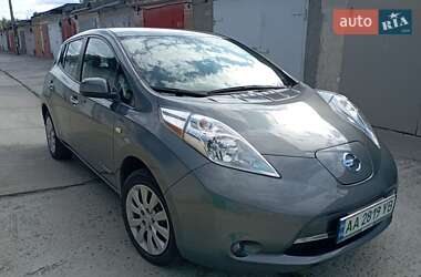 Хэтчбек Nissan Leaf 2016 в Киеве