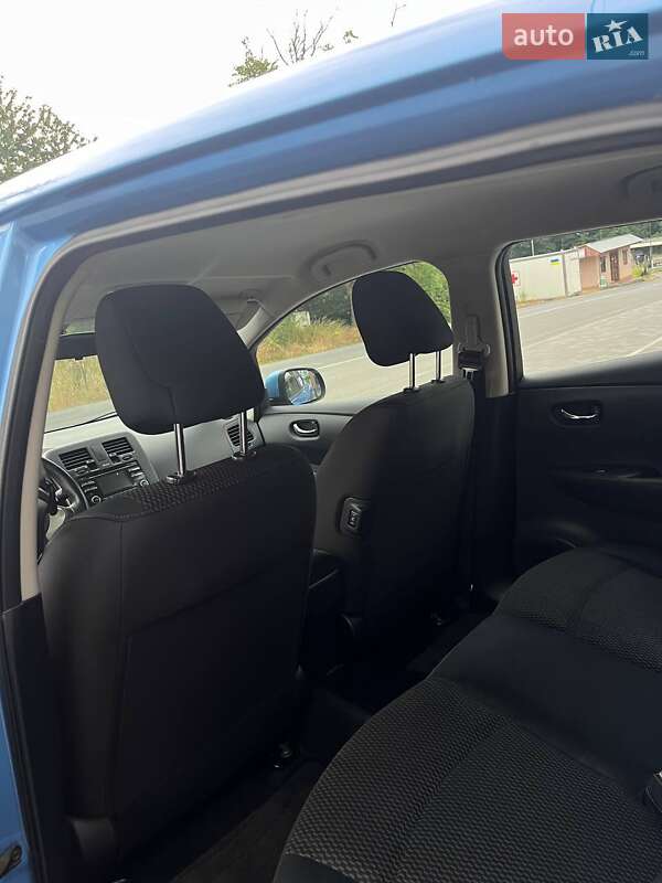 Хэтчбек Nissan Leaf 2014 в Ужгороде