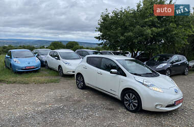 Хетчбек Nissan Leaf 2014 в Чернівцях