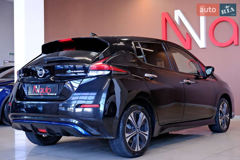 Хетчбек Nissan Leaf 2022 в Одесі