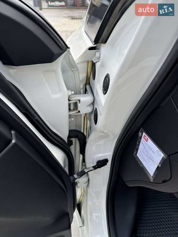 Хэтчбек Nissan Leaf 2017 в Луцке