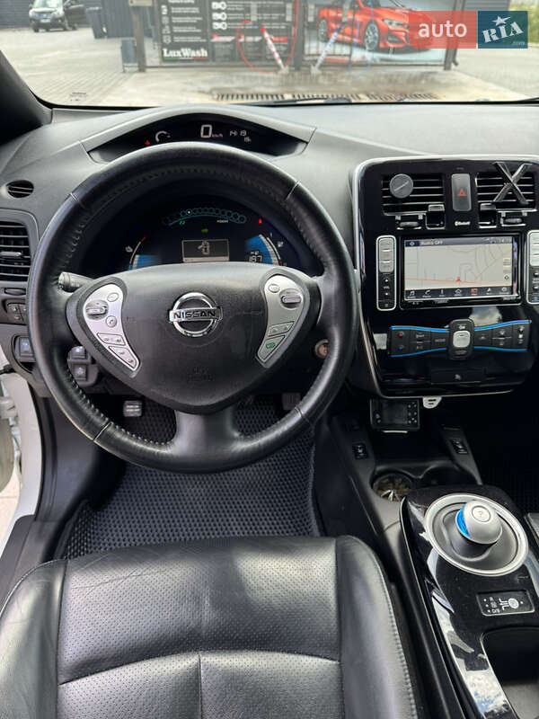 Хэтчбек Nissan Leaf 2017 в Луцке