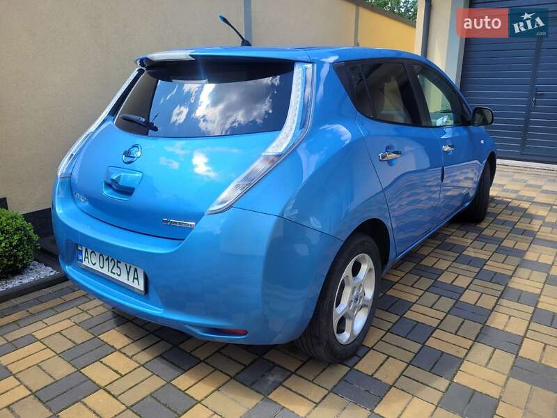 Хэтчбек Nissan Leaf 2012 в Луцке