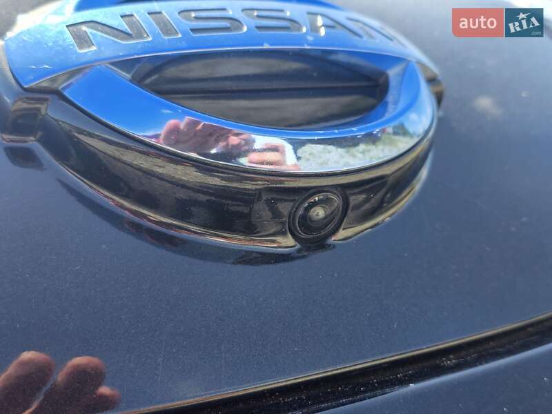 Хэтчбек Nissan Leaf 2015 в Тернополе