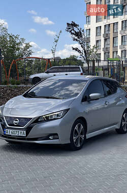 Хетчбек Nissan Leaf 2018 в Кропивницькому