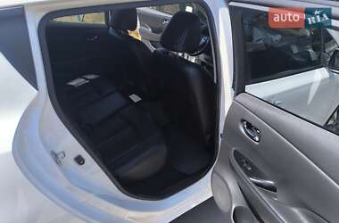 Хэтчбек Nissan Leaf 2016 в 