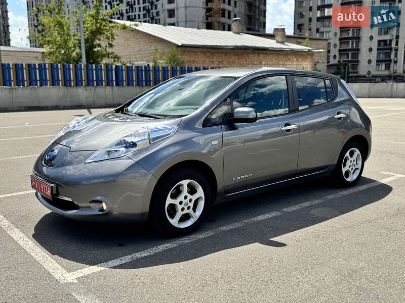 Хетчбек Nissan Leaf 2014 в Києві